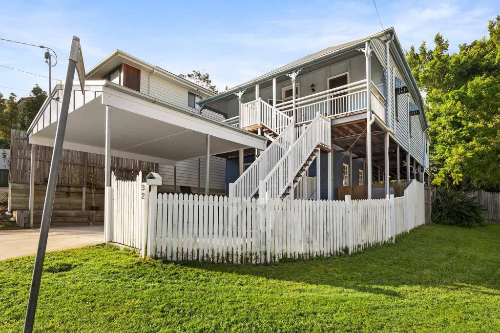 32 Thorn St, Red Hill, QLD 4059