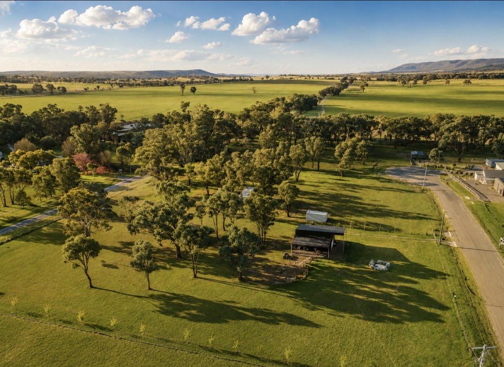 9 Cherry Tree Close Bendick Murrell, Via, Young, NSW 2594