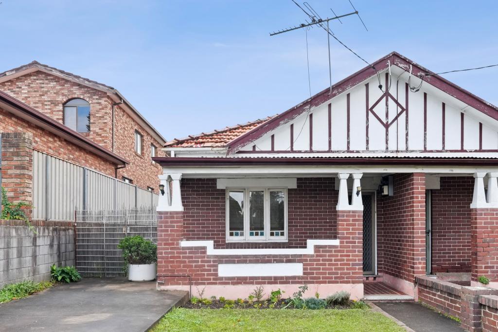 128 Burwood Rd, Croydon Park, NSW 2133