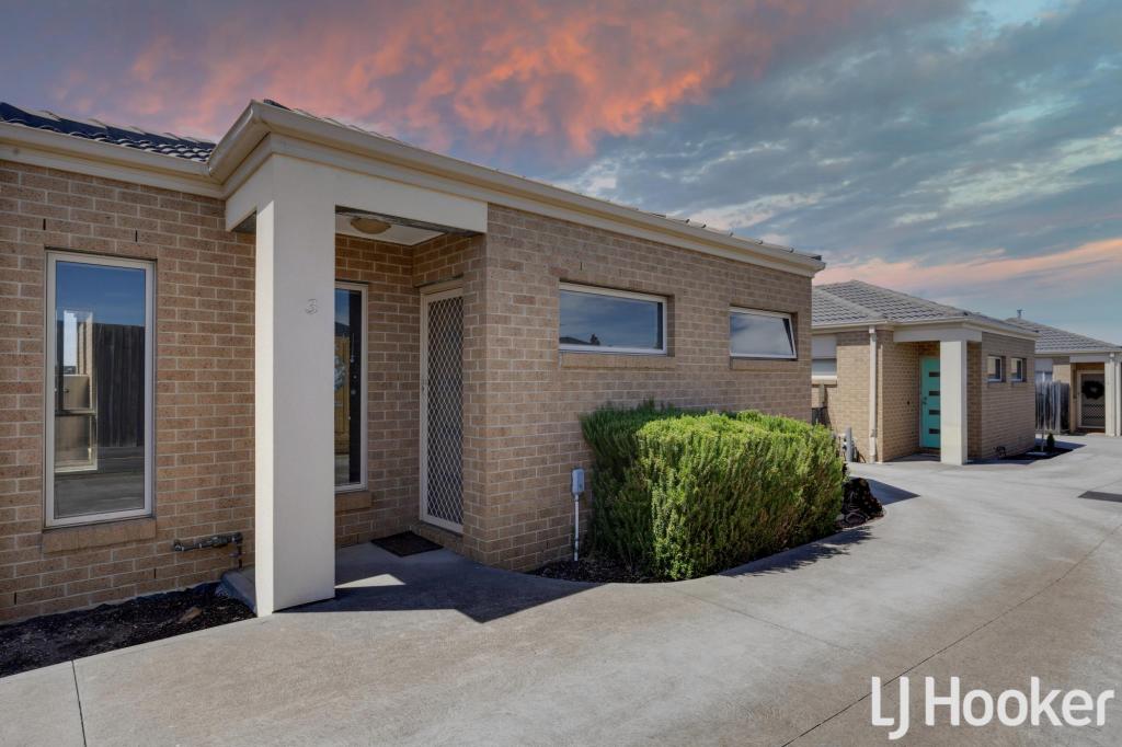 3/5 REIDY RISE, HARKNESS, VIC 3337