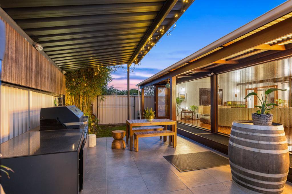 27 Boyd St, Tugun, QLD 4224