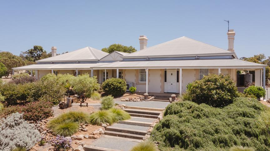 129 Campbell St, Cuballing, WA 6311