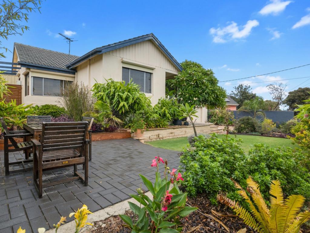 12 Brodie Cres, Christies Beach, SA 5165