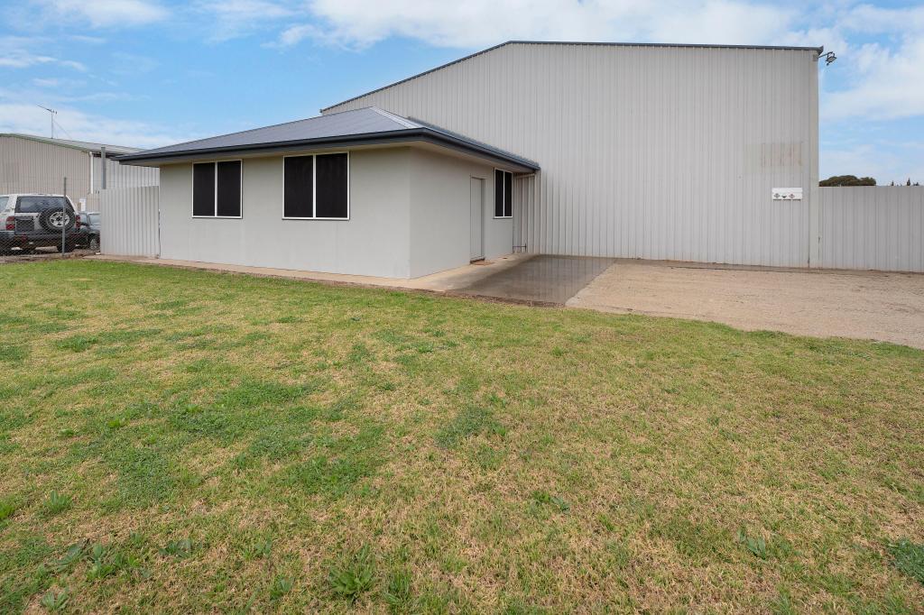 3 Richards Rd, Swan Hill, VIC 3585