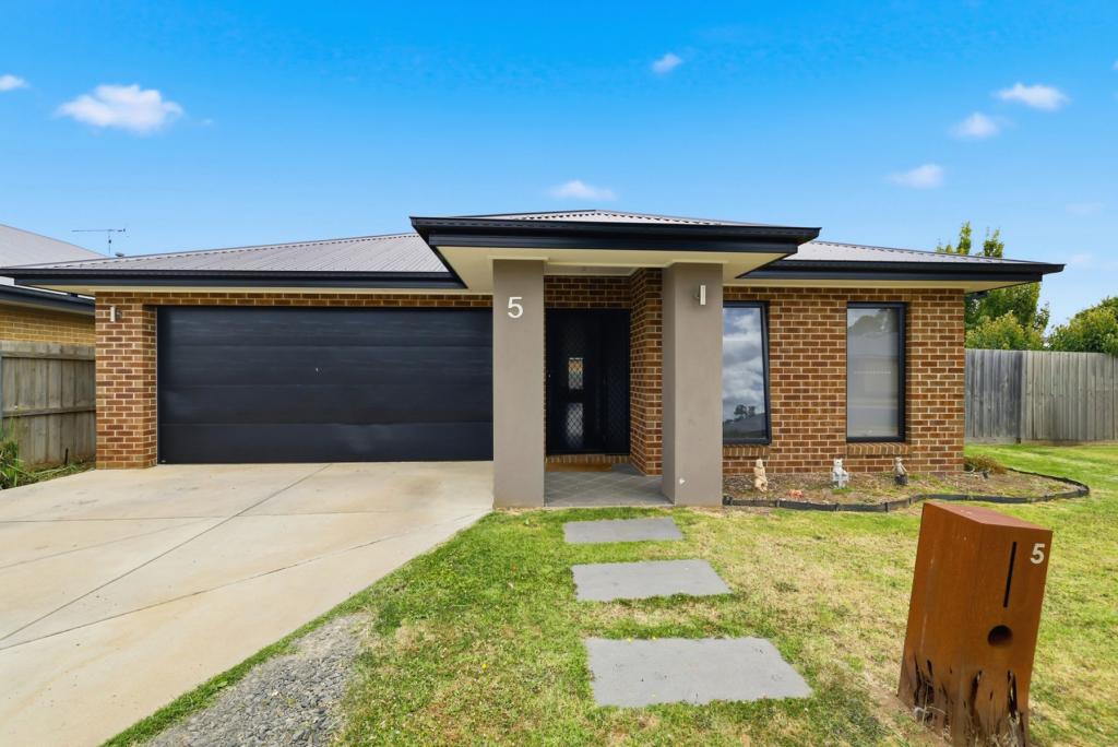 5 Jasmine Cres, Ballan, VIC 3342