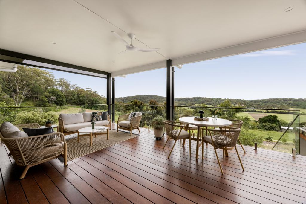 143 Upper Rosemount Rd, Rosemount, QLD 4560