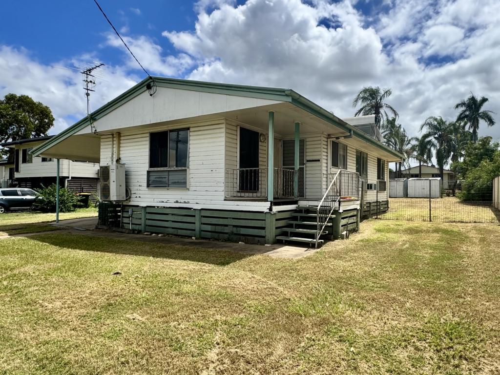 6 Menzies Ct, Moranbah, QLD 4744