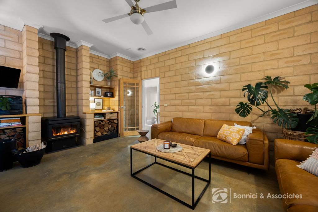 10 Dingle Rd, Beechworth, VIC 3747