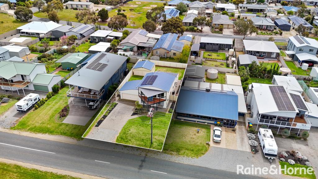 19 Lake Rd, Milang, SA 5256