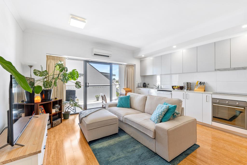 8/359 Oxford St, Mount Hawthorn, WA 6016