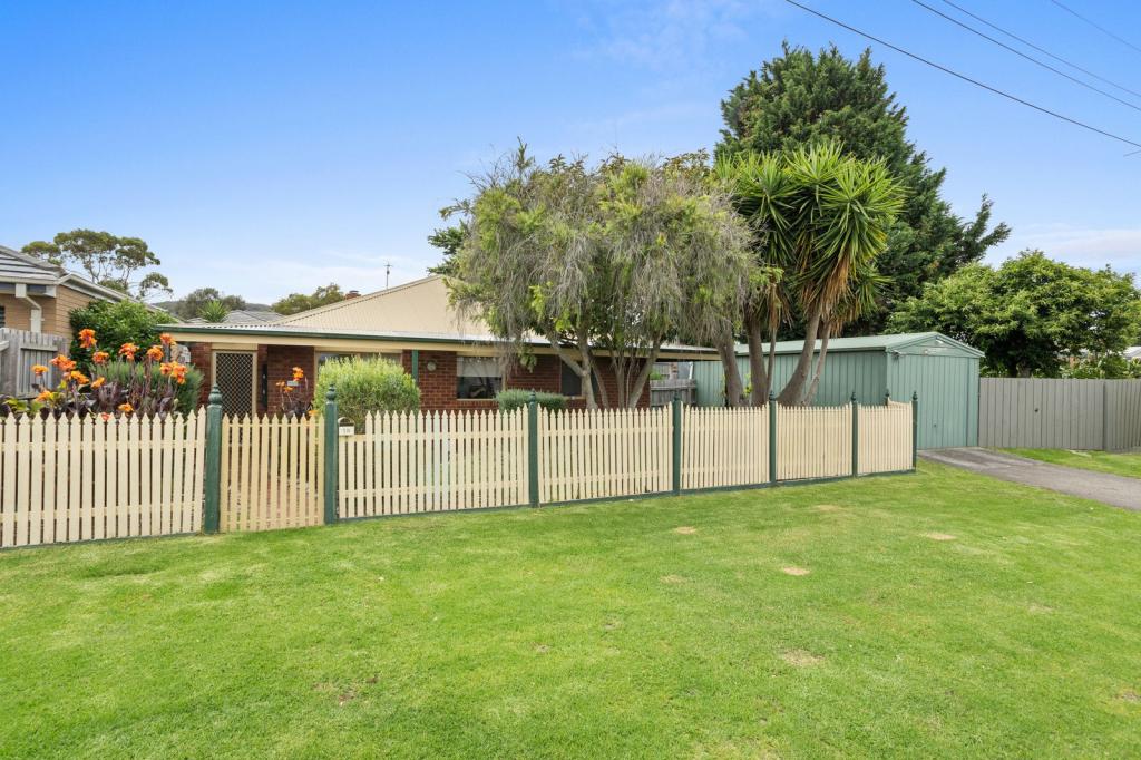 1A MOUNT ARTHUR AVE, ROSEBUD, VIC 3939