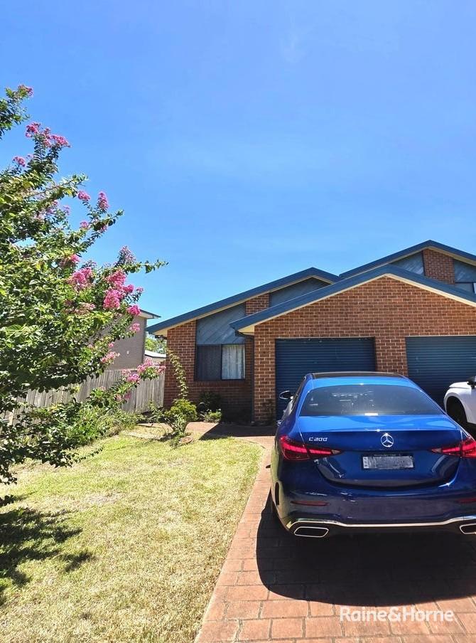 4/14 Westringia Pl, Macquarie Fields, NSW 2564