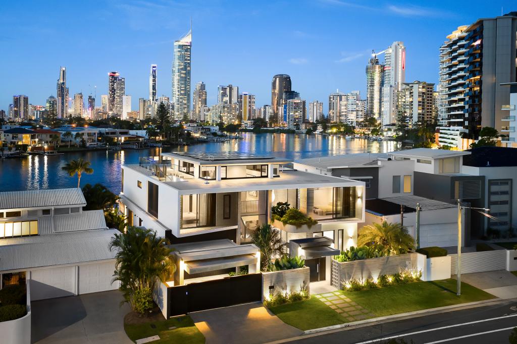 45 Monaco St, Broadbeach Waters, QLD 4218