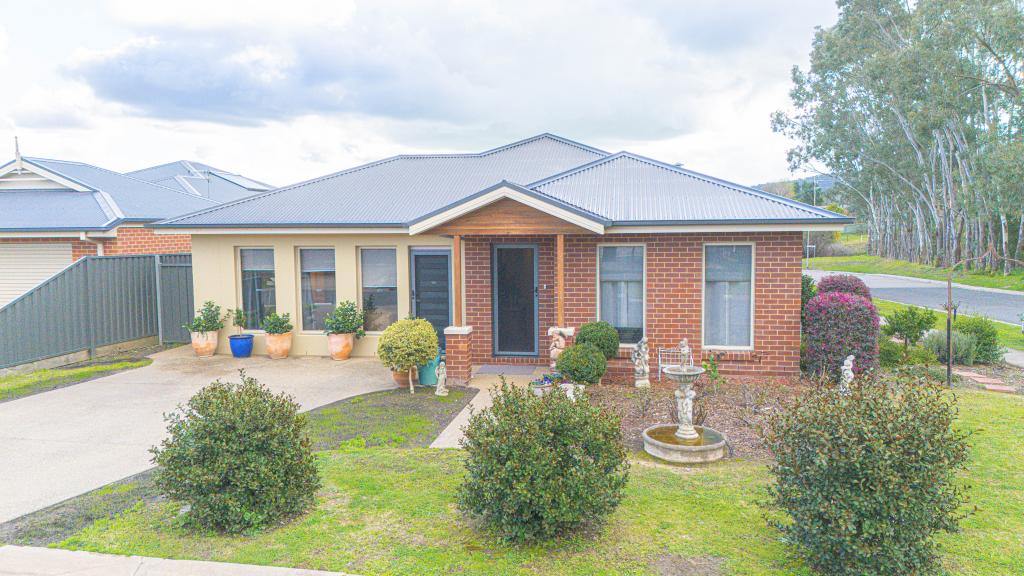2 YELLOWBOX CT, MYRTLEFORD, VIC 3737