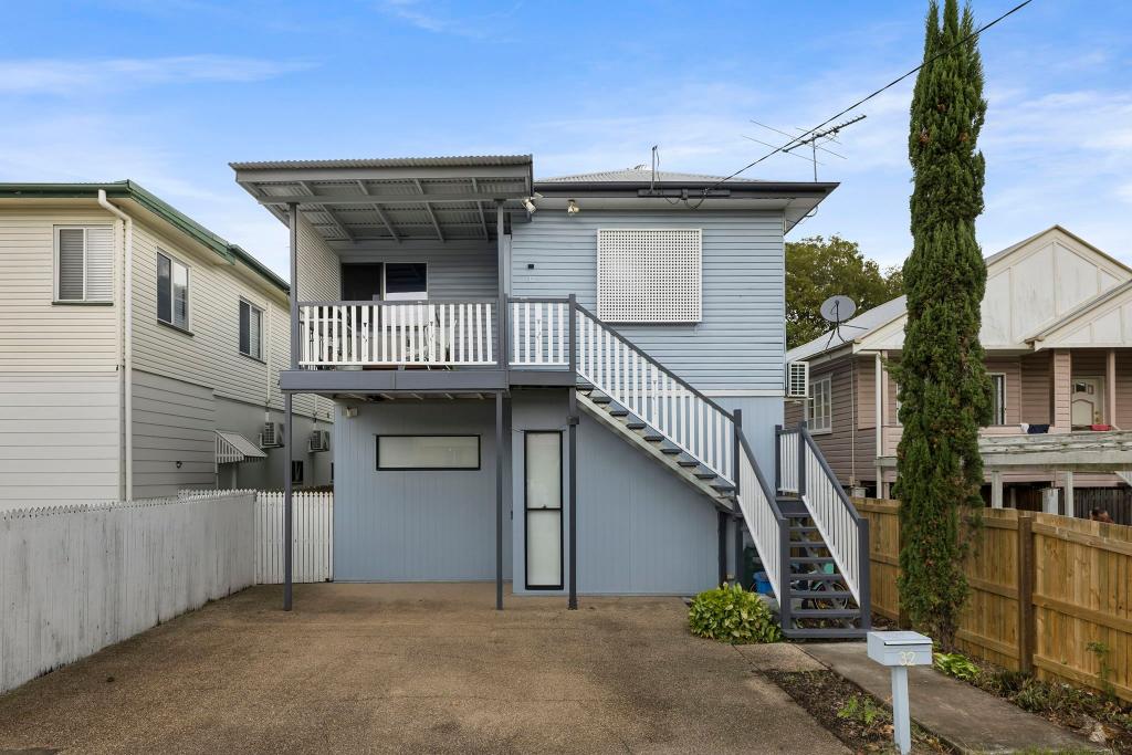 32b Lancelot St, Tennyson, QLD 4105