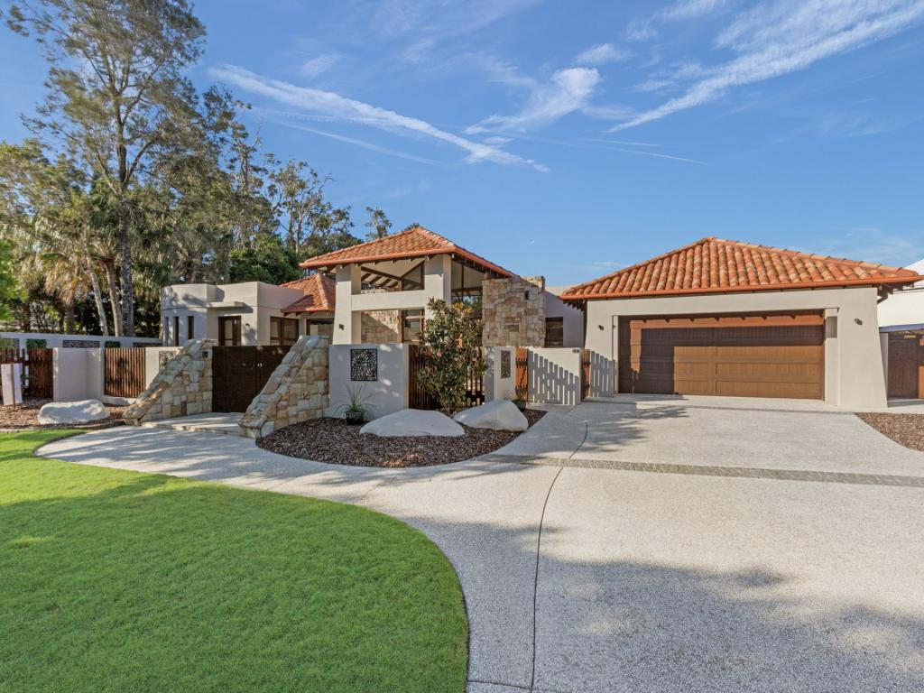 11 Karinya Pl, Twin Waters, QLD 4564