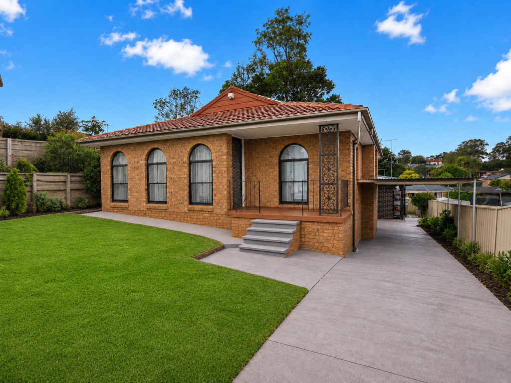 30 Thompson Pl, Minto, NSW 2566