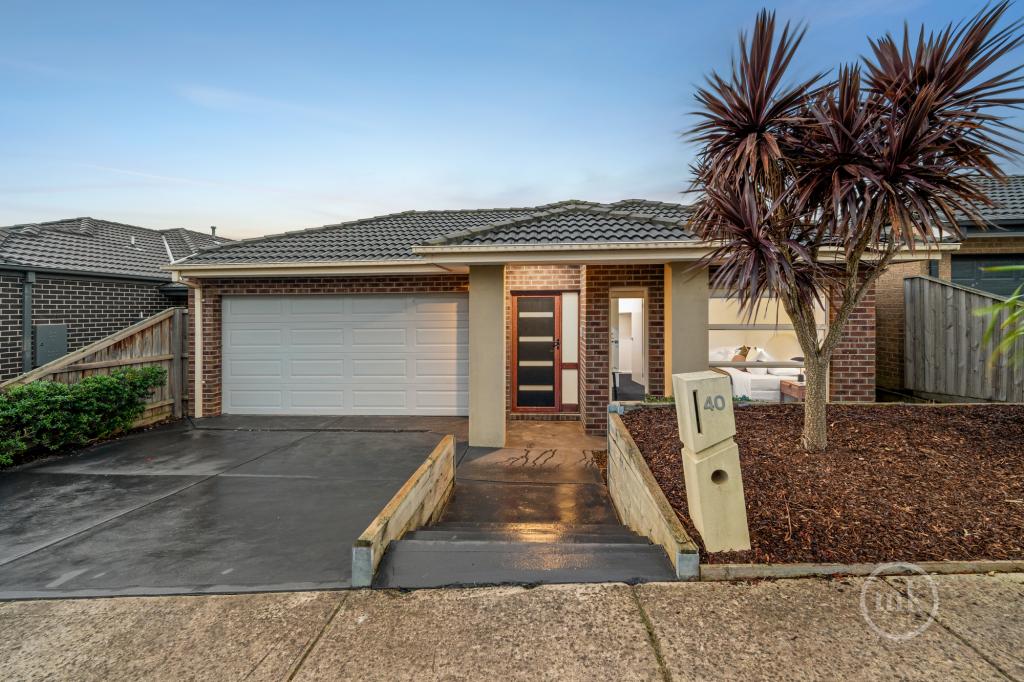 40 YELLOW BRICK RD, DOREEN, VIC 3754