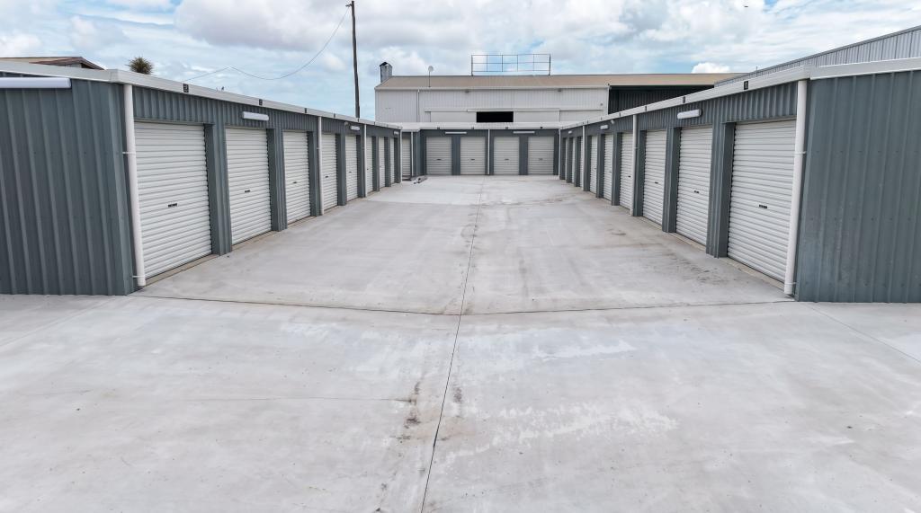 Storage Units/459 Bayswater Rd, Garbutt, QLD 4814
