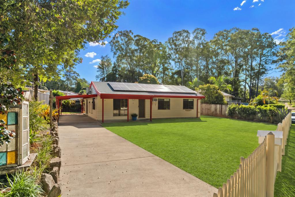 43 Railway Pde, Glass House Mountains, QLD 4518