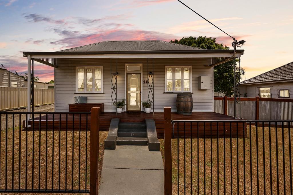 12 Daniel St, Cessnock, NSW 2325
