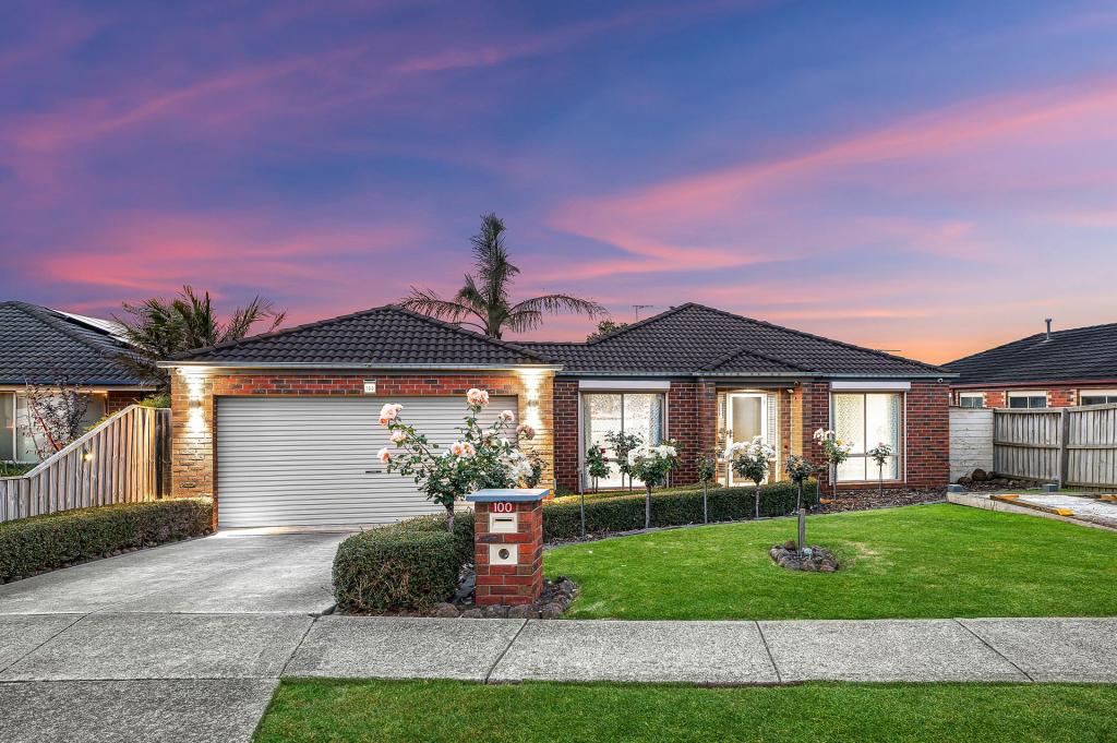 100 BEMERSYDE DR, BERWICK, VIC 3806