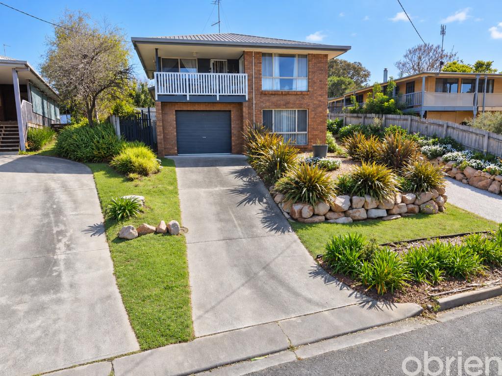19 Campbell Gr, Lake Bunga, VIC 3909