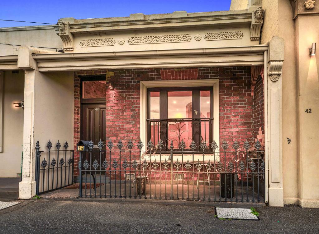 44 CROCKFORD ST, PORT MELBOURNE, VIC 3207