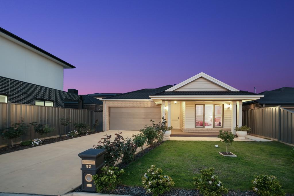 33 Leyburn Pde, Wollert, VIC 3750