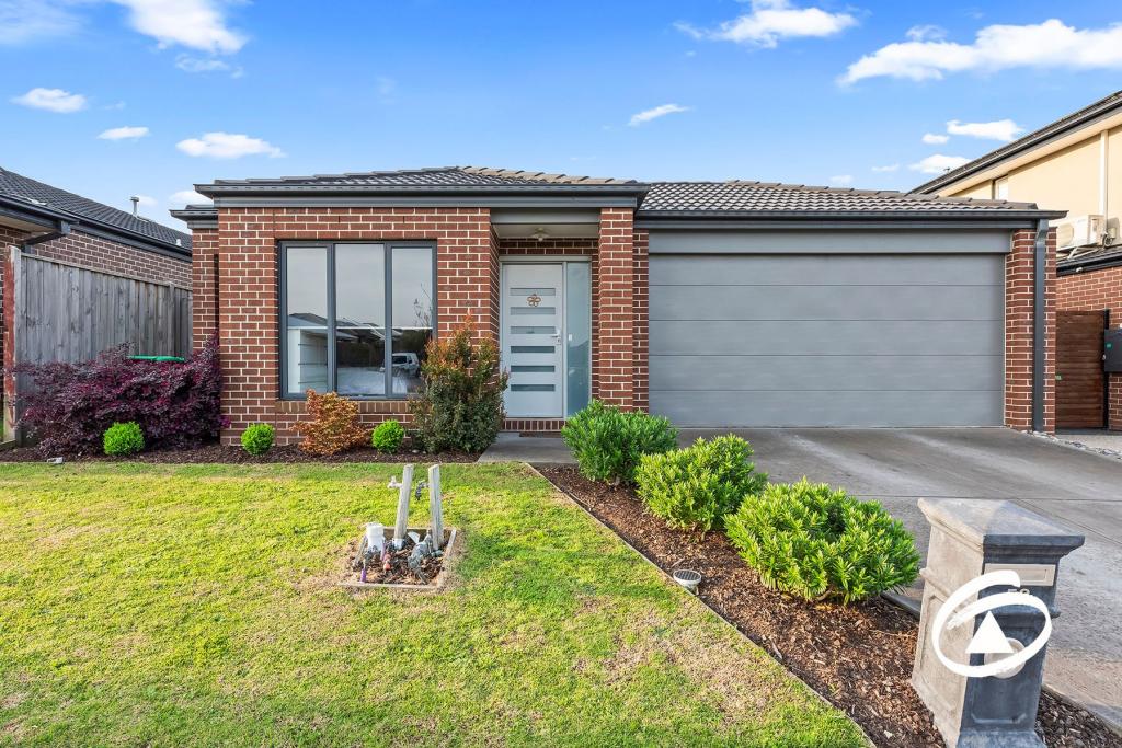 53 Moxham Dr, Clyde North, VIC 3978