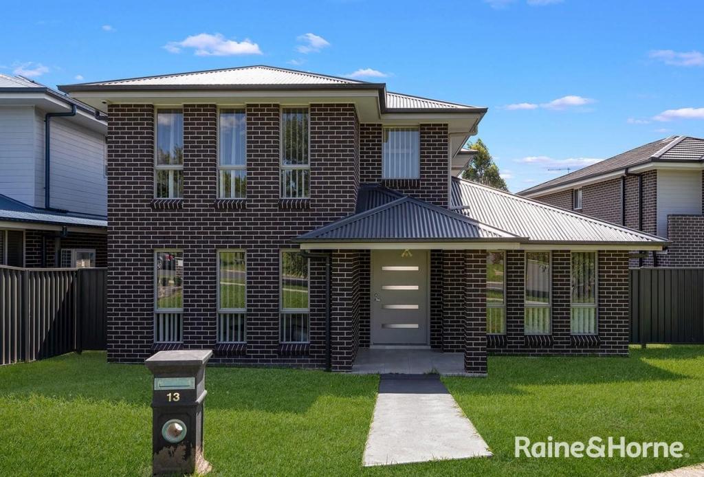 13 Ascot Dr, Currans Hill, NSW 2567