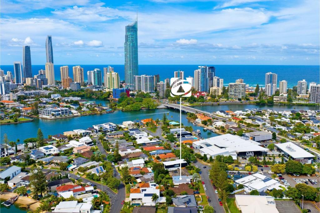 25 Saint Andrews Ave, Surfers Paradise, QLD 4217