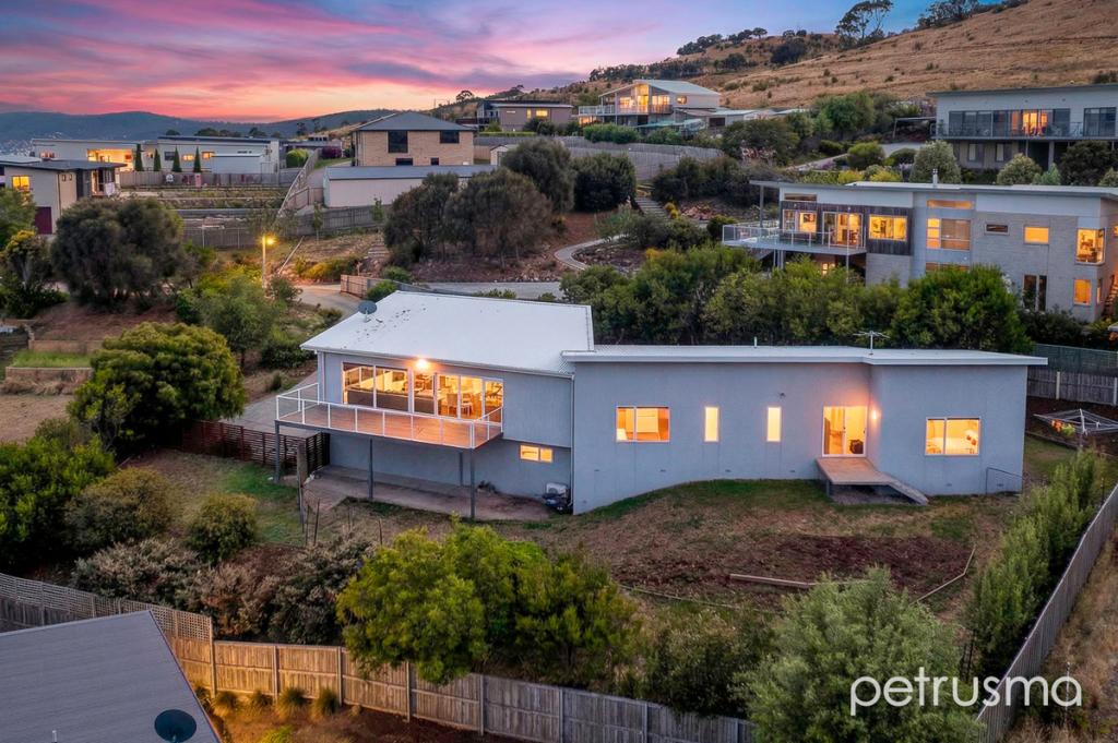 39 Spinnaker Cres, Tranmere, TAS 7018