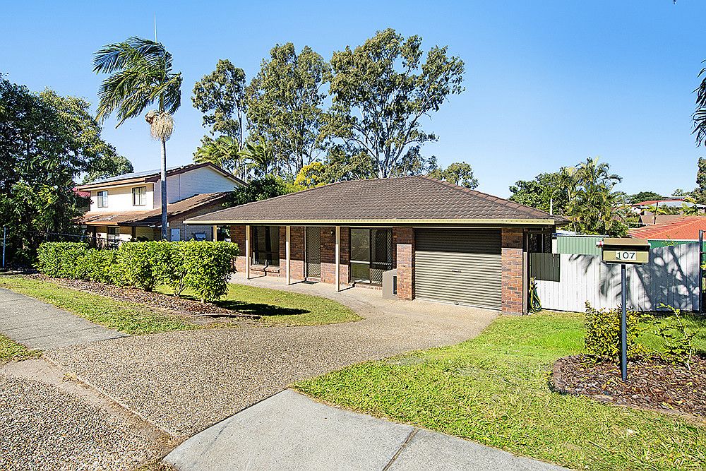 107 Meadowlands Rd, Carindale, QLD 4152