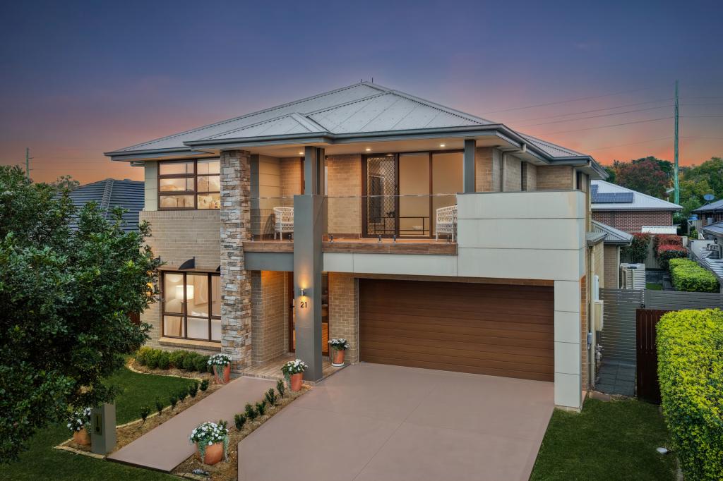 21 GRASSTREE AVE, WOONGARRAH, NSW 2259