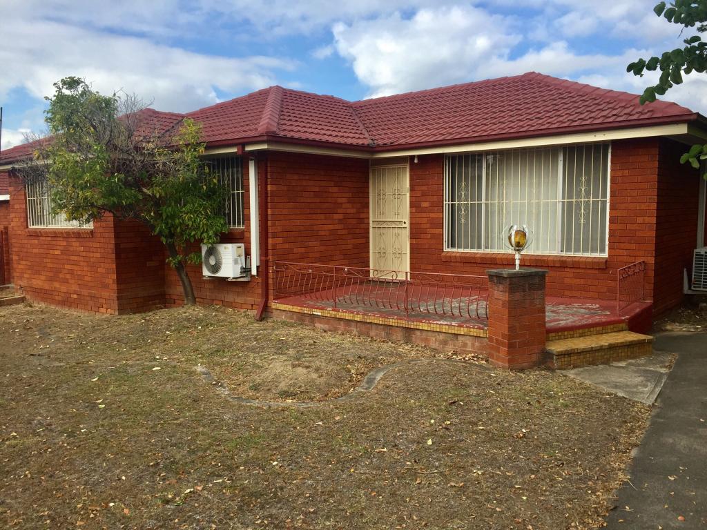 1 Oaklea Pl, Canley Heights, NSW 2166
