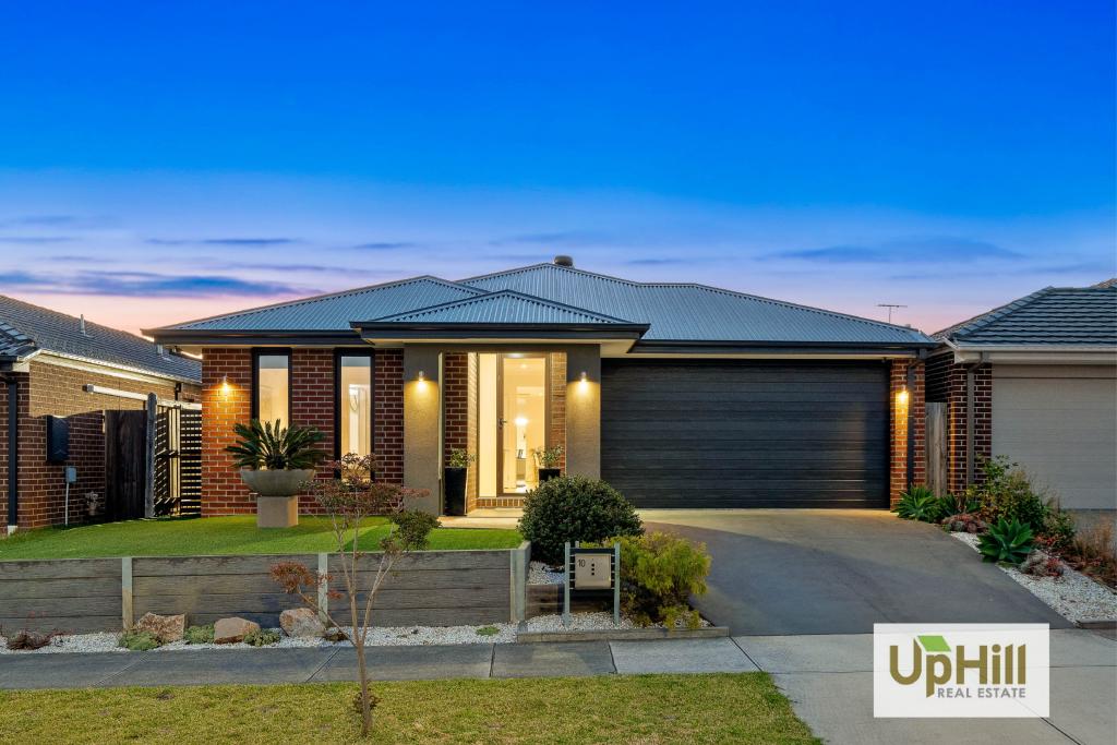 10 Everard Ave, Clyde North, VIC 3978