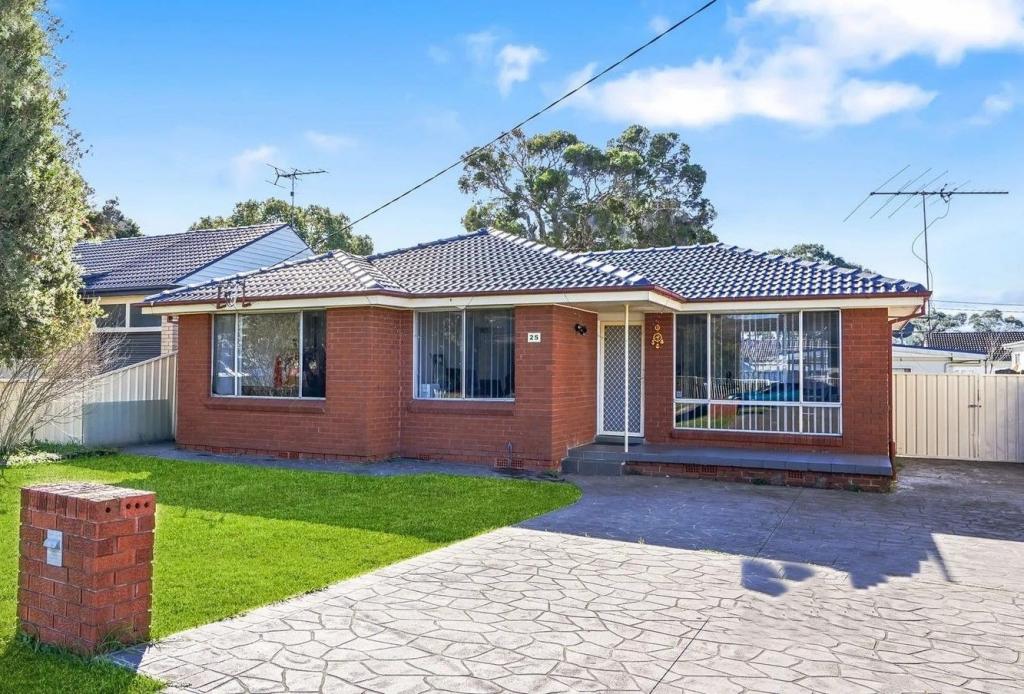 25 Ball St, Colyton, NSW 2760