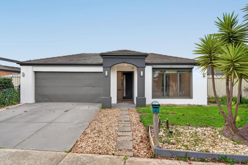 4 Serenity St, Pakenham, VIC 3810