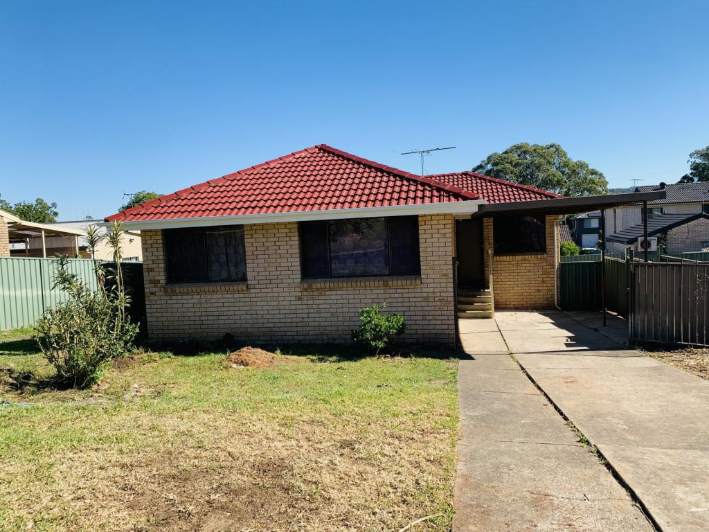 21 Ardrossan Cres, St Andrews, NSW 2566