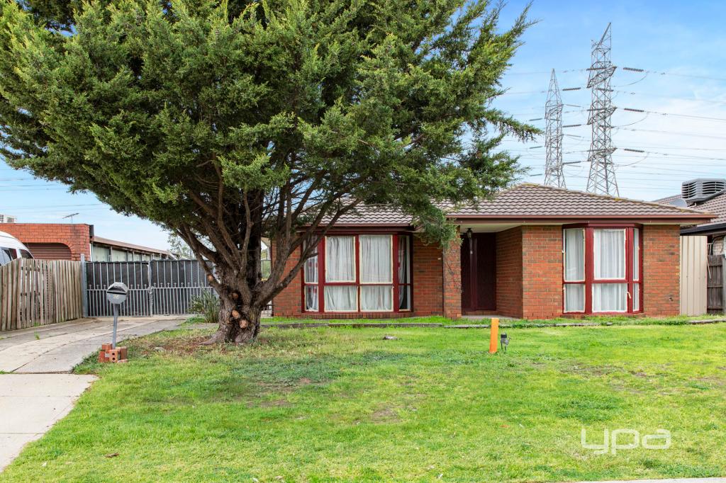 26 CURRUNGHI CT, ST ALBANS, VIC 3021