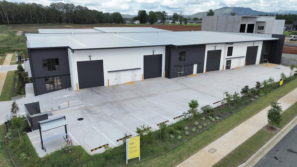 2 CASUARINA ST, BEERWAH, QLD 4519