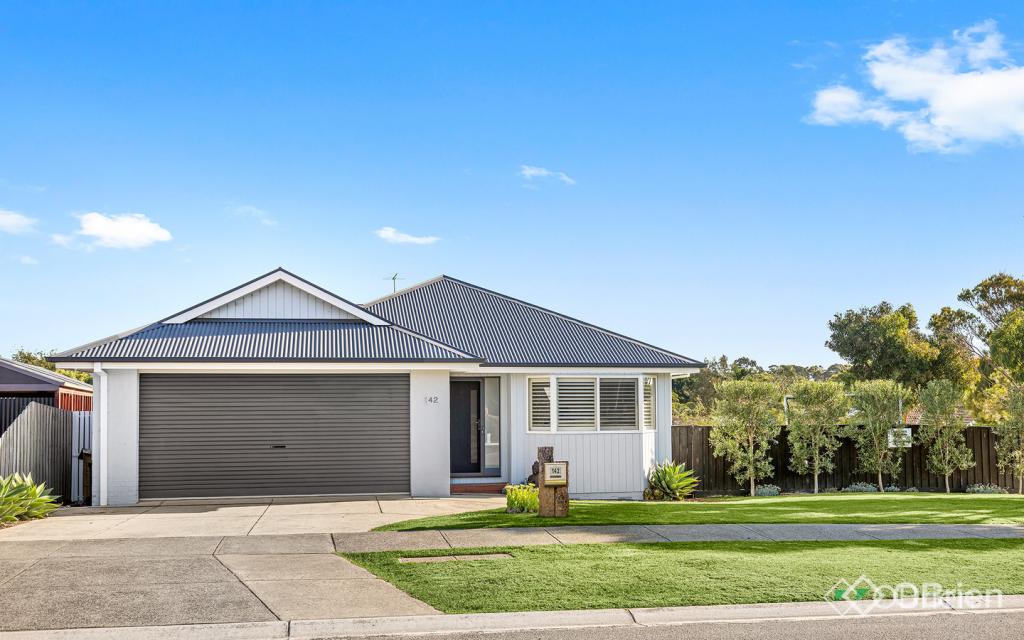 142 Clarendon Dr, Somerville, VIC 3912