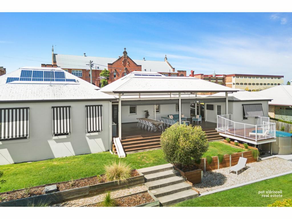 240 Agnes St, The Range, QLD 4700