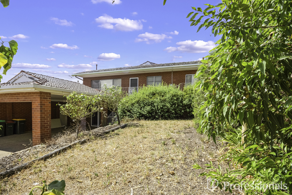 111 Simkin Cres, Kooringal, NSW 2650