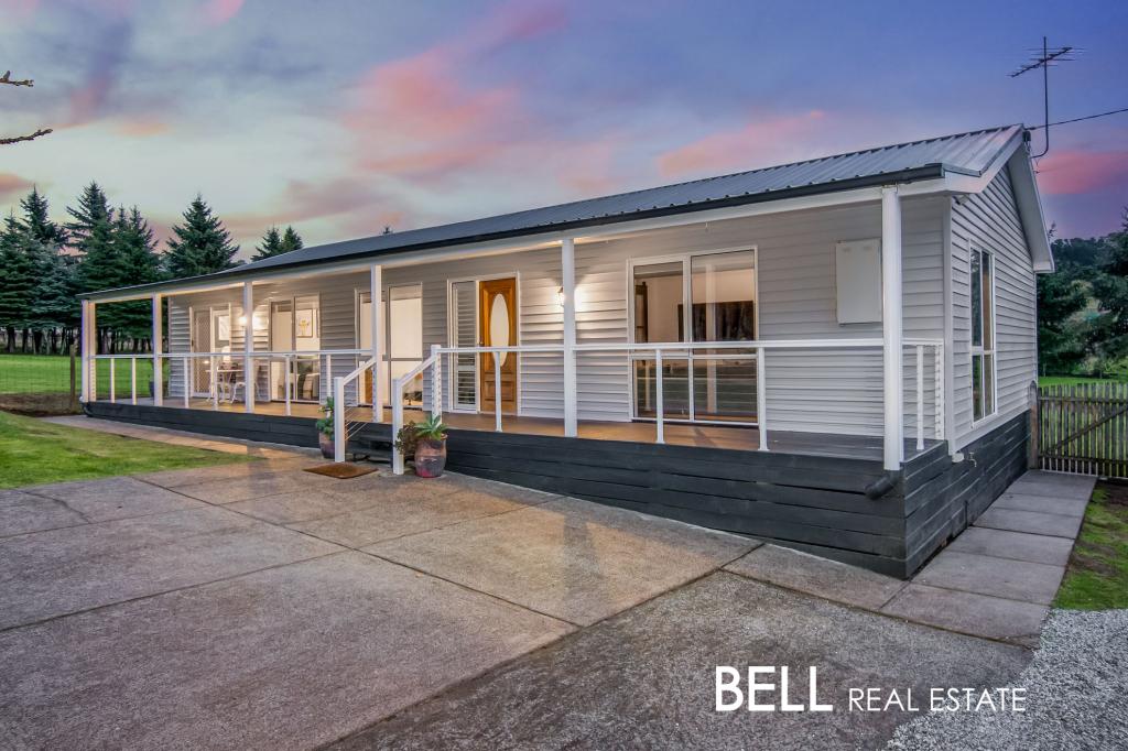 92 Monbulk-Seville Rd, Wandin East, VIC 3139