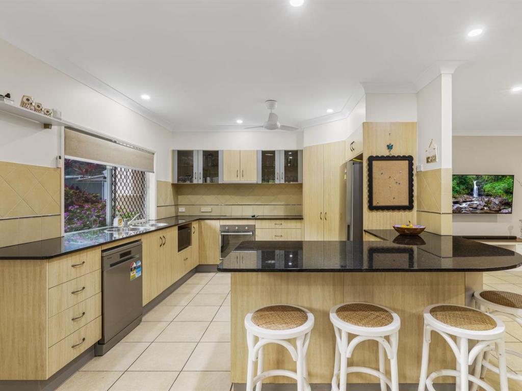 4 WILLIAM HICKEY ST, REDLYNCH, QLD 4870