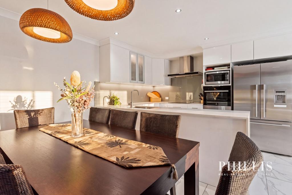 3/113 Whiting St, Labrador, QLD 4215