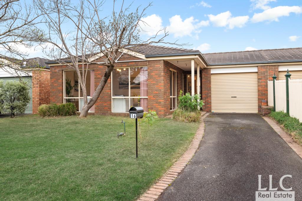 16 Baradine St, Chadstone, VIC 3148