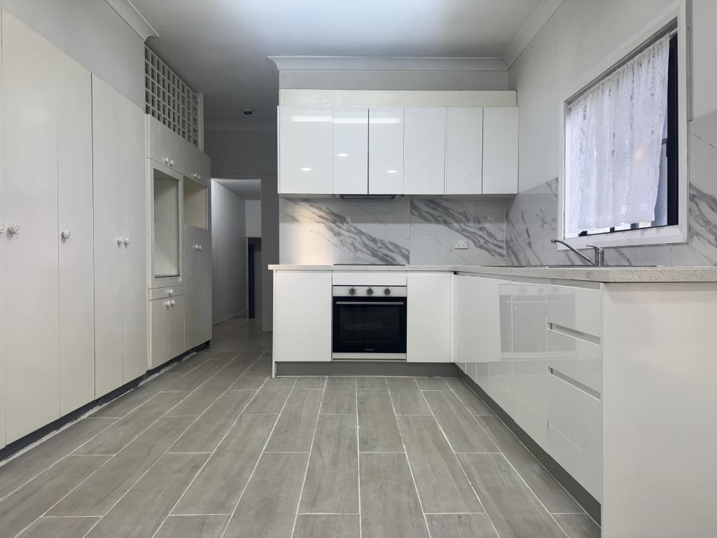 18 Carabeen St, Cabramatta, NSW 2166